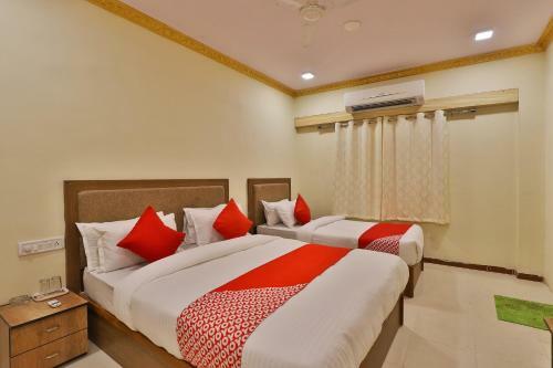 Oyo 30369 Abc Hotel