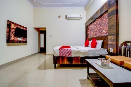 Oyo 19951 Hotel Saif