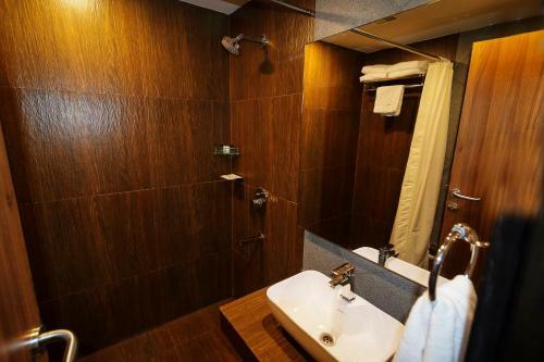 Incredible One Hotel