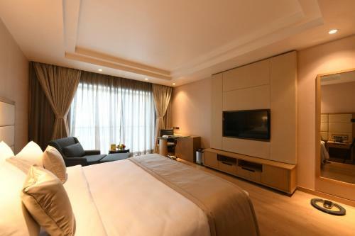 Hotel Harsha The Fern Shivamogga