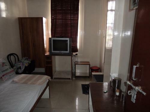 Hotel Embassy