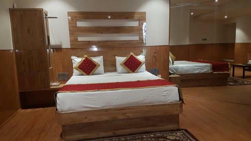 Hotel Surya Executive