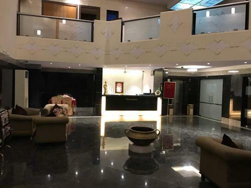 Hotel Surya Executive
