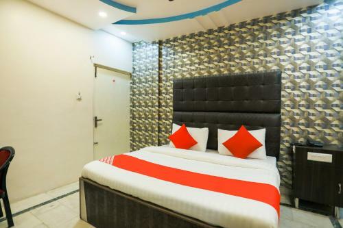 Hotel Collection O 64556 Nimisha Jail Rd