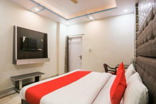 Hotel Collection O 64556 Nimisha Jail Rd