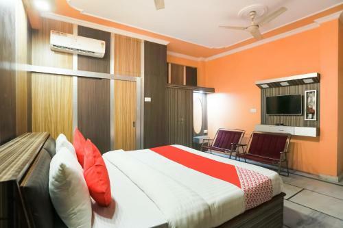 Hotel Collection O 64556 Nimisha Jail Rd