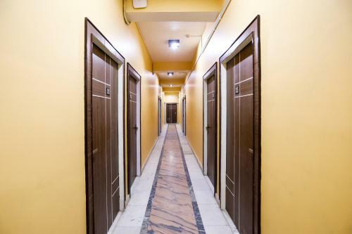 Hotel Collection O 64556 Nimisha Jail Rd