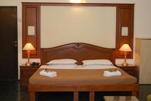 Hotel Vinayaga Excellency By Poppys Tirupur