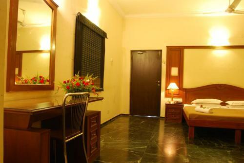 Hotel Vinayaga Excellency By Poppys Tirupur