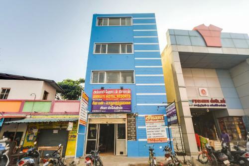 Oyo 75862 Ammayi Hotel - Temple Opposite