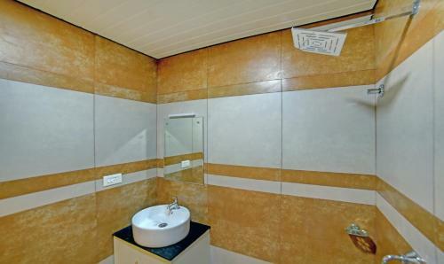 Hotel Treebo Trip Majestic Inn Thampanoor
