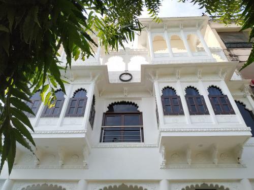 Hostal S N Villa