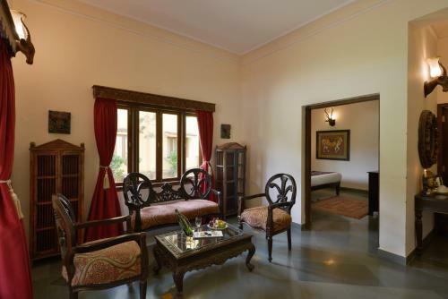 Hotel The Royal Retreat Resort & Spa