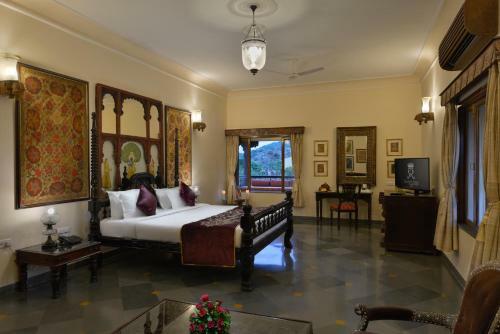 Hotel The Royal Retreat Resort & Spa