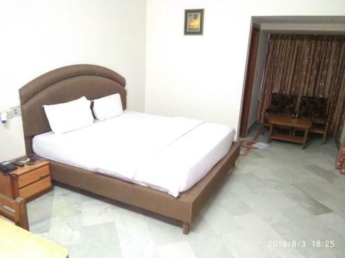 Adb Rooms Hotel Surabhi International,varanasi