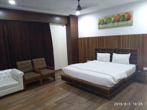 Adb Rooms Hotel Surabhi International,varanasi