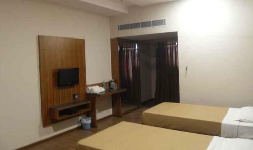 Adb Rooms Hotel Surabhi International,varanasi