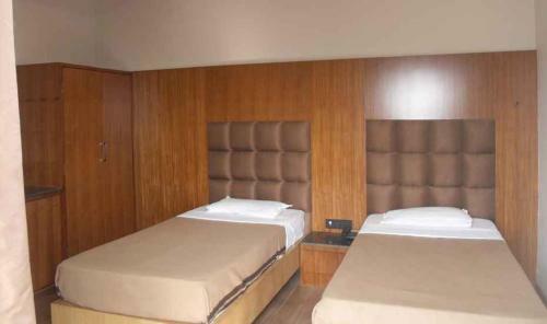 Adb Rooms Hotel Surabhi International,varanasi