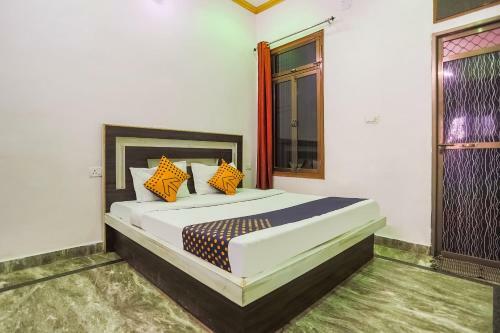 Hotel Spot On 72214 Mahi Paying Guest House