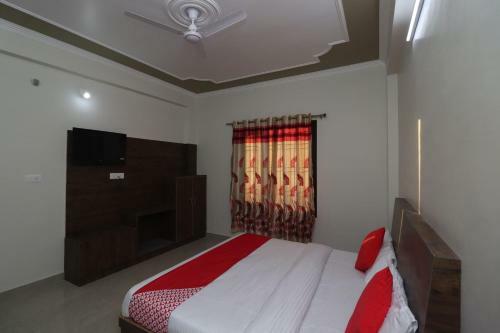 Hotel Oyo 40842 The Royal Resort