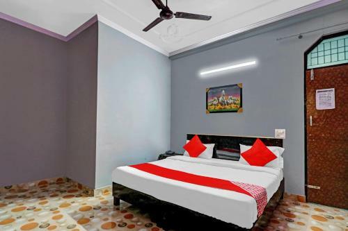 Oyo 76152 Prem Hotel