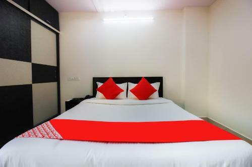 Hotel Oyo 42887 Tenneti Towers