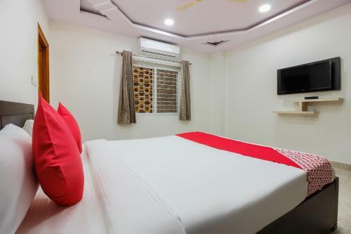 Hotel Oyo 42887 Tenneti Towers