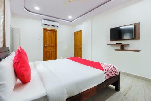Hotel Oyo 42887 Tenneti Towers