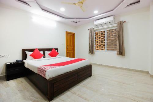 Hotel Oyo 42887 Tenneti Towers