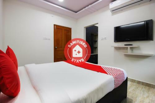 Hotel Oyo 42887 Tenneti Towers