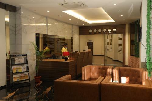 Hotel Sky Suites By Monarch