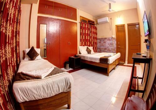 Hotel Om Shree Cottage