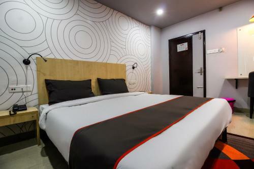 Oyo 79119 Collection O Hotel Rjb Grand