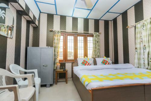 Hostal Oyo 78306 Sunshine Homestay