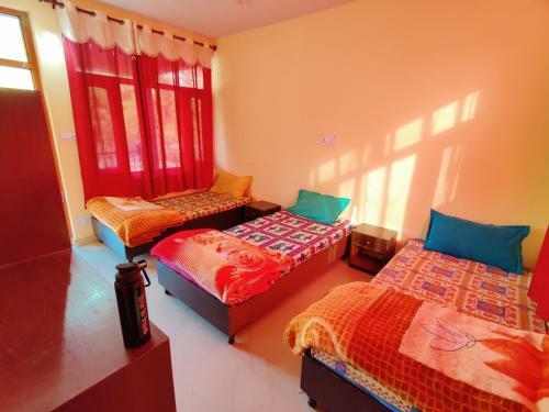 Albergue Hipostel Naddi (Mcleodganj)