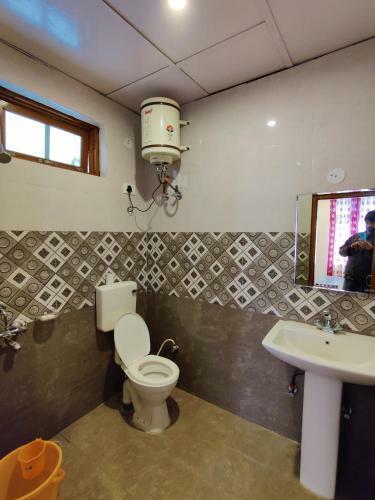 Albergue Hipostel Naddi (Mcleodganj)