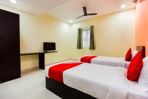 Hotel Oyo 40125 Sri Rama Empire