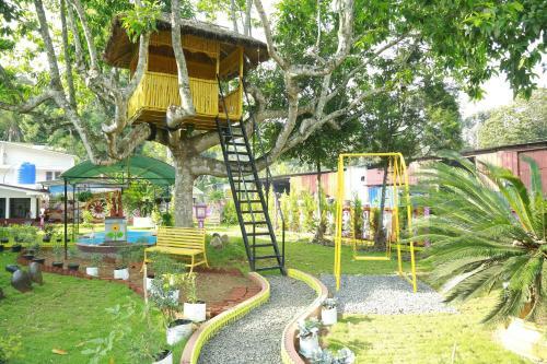 Hotel Spice Mount Heritage Resort