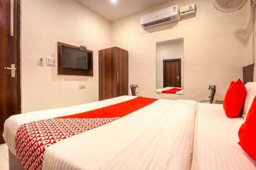 Oyo 42743 Hotel Midway