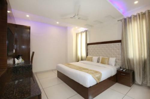 Hotel Silver Palm