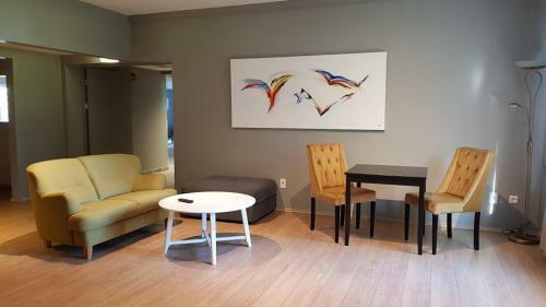 Hotel Asbru By Keflavik Airport