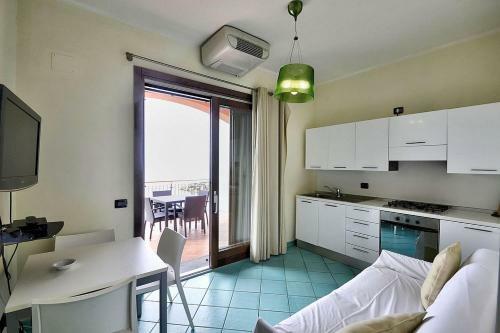 Acciaroli Villa Sleeps 4 Air Con