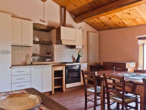 Graceful Holiday Home In Acqualagna With Swimming Pool