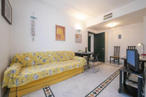 Palace Apartment