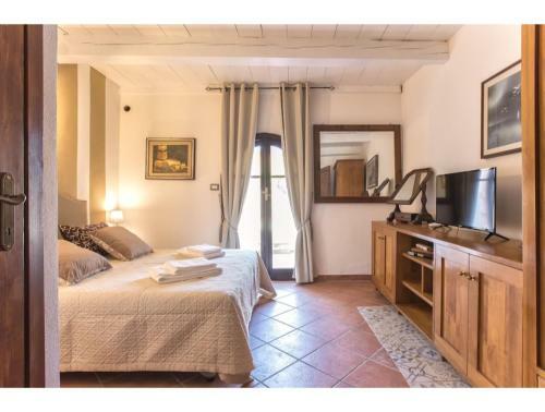 Villa Alghero, Casal Patern For 14 People With Swimming Pool