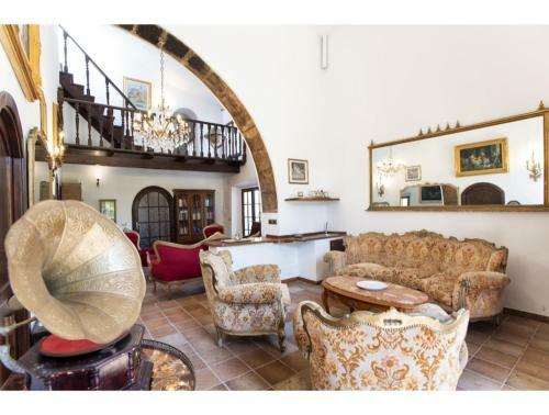 Villa Alghero, Casal Patern For 14 People With Swimming Pool