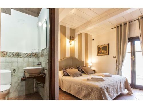 Villa Alghero, Casal Patern For 14 People With Swimming Pool