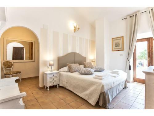 Villa Alghero, Casal Patern For 14 People With Swimming Pool
