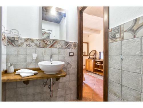 Villa Alghero, Casal Patern For 14 People With Swimming Pool
