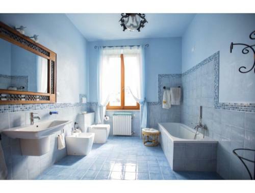 Alghero, Villa Duchessa With Sea View Surrounded By Greenery For 8 People